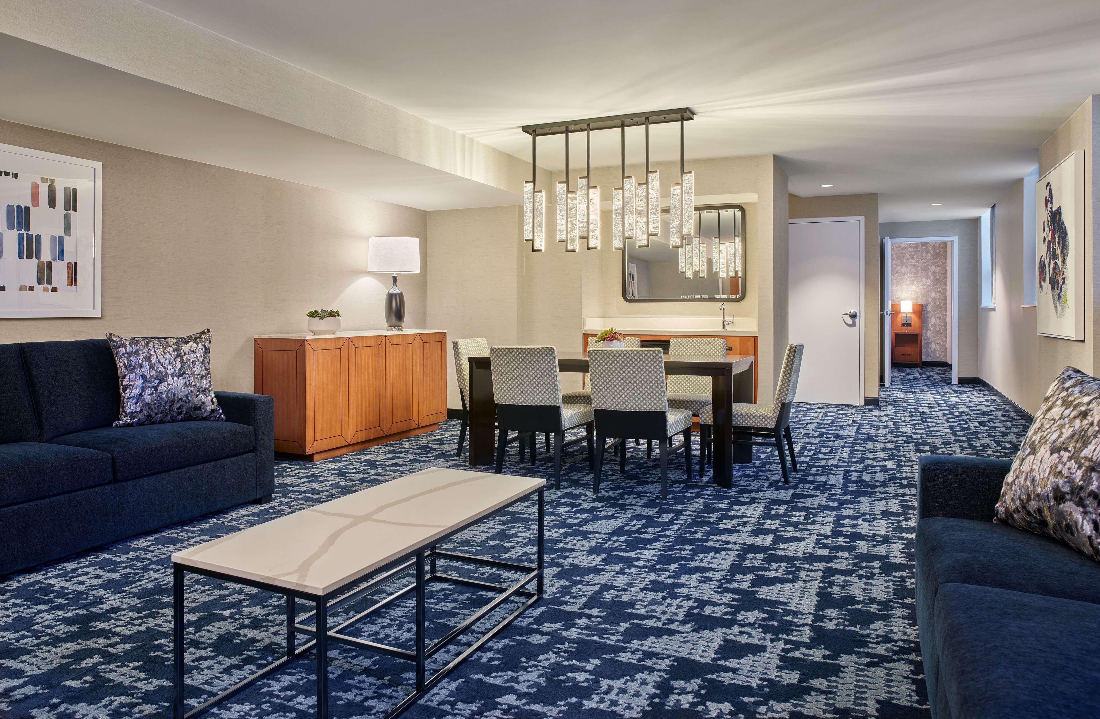 Hotel Embassy By Hilton Dc Convention Center