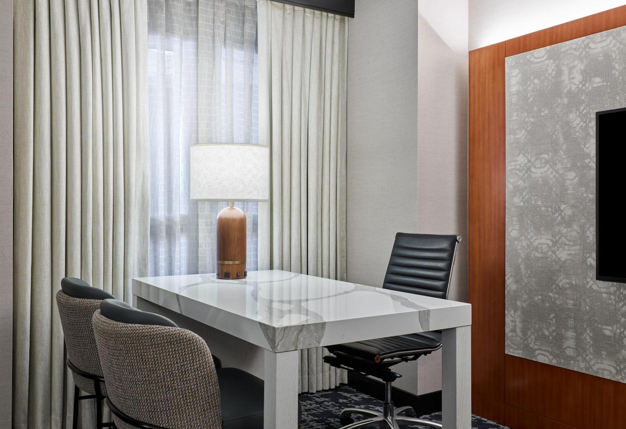 Hotel Embassy By Hilton Dc Convention Center Washington