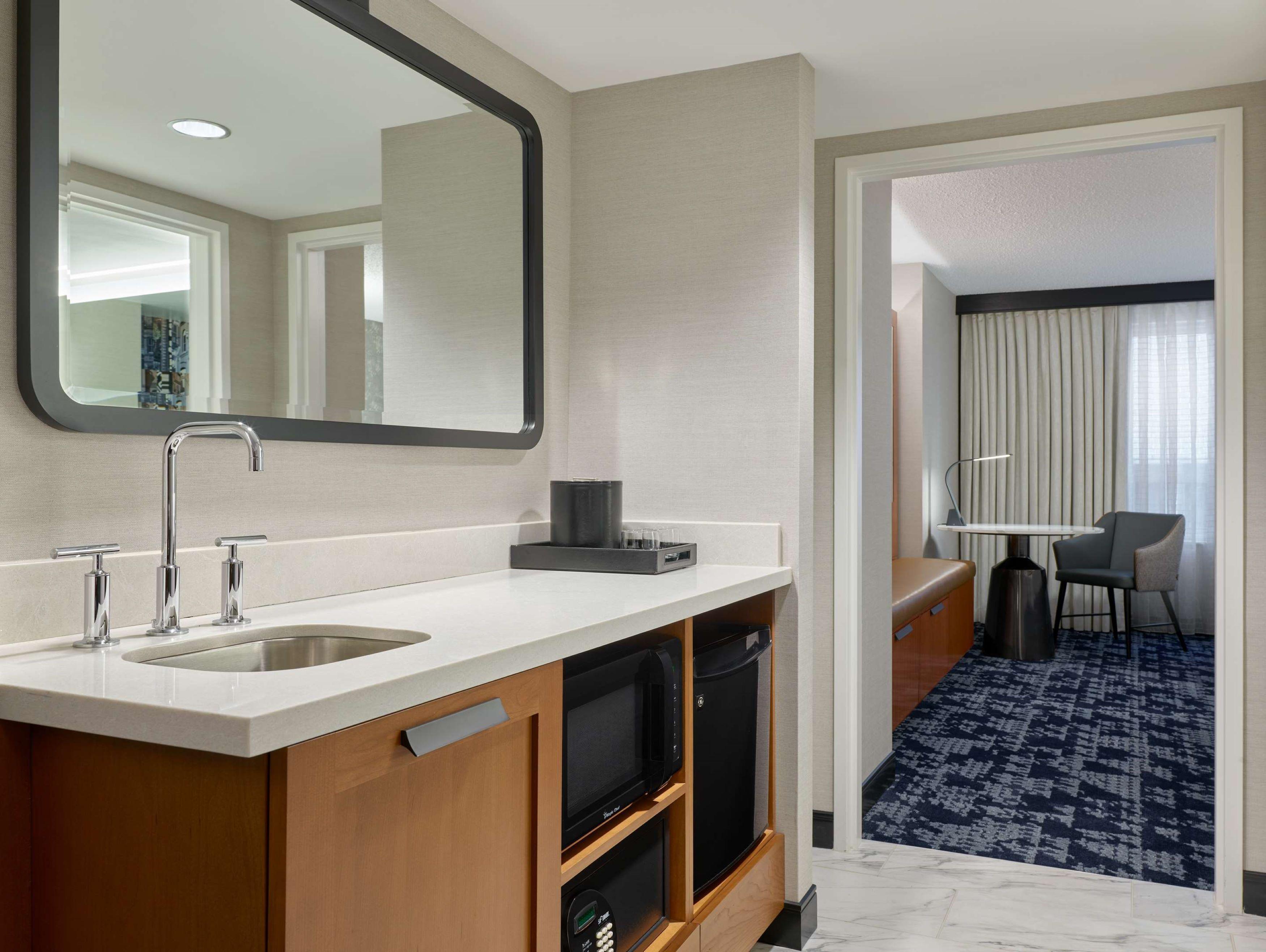 Embassy By Hilton Dc Convention Center Hotel 3*