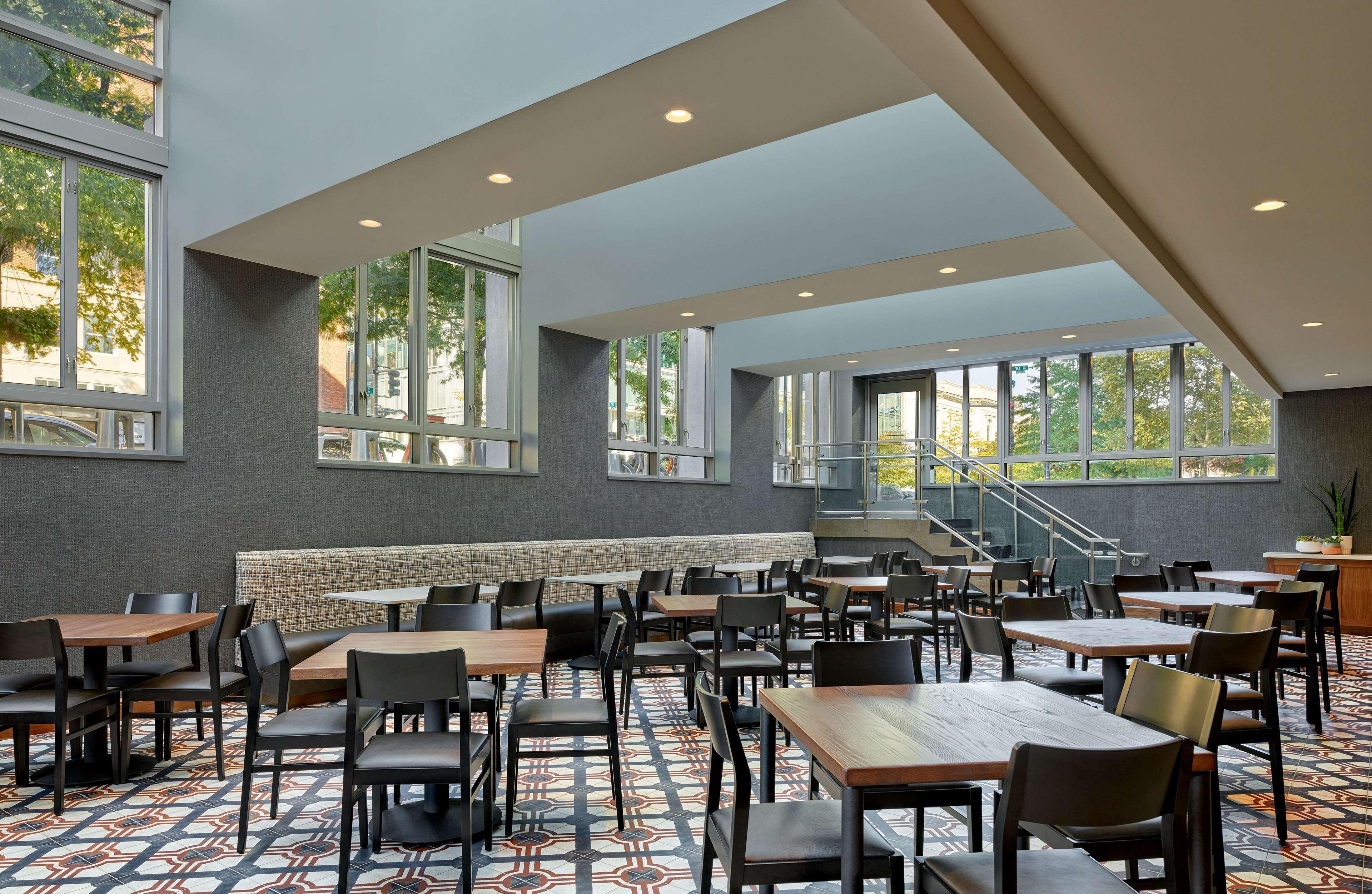 Hotel Embassy By Hilton Dc Convention Center Washington