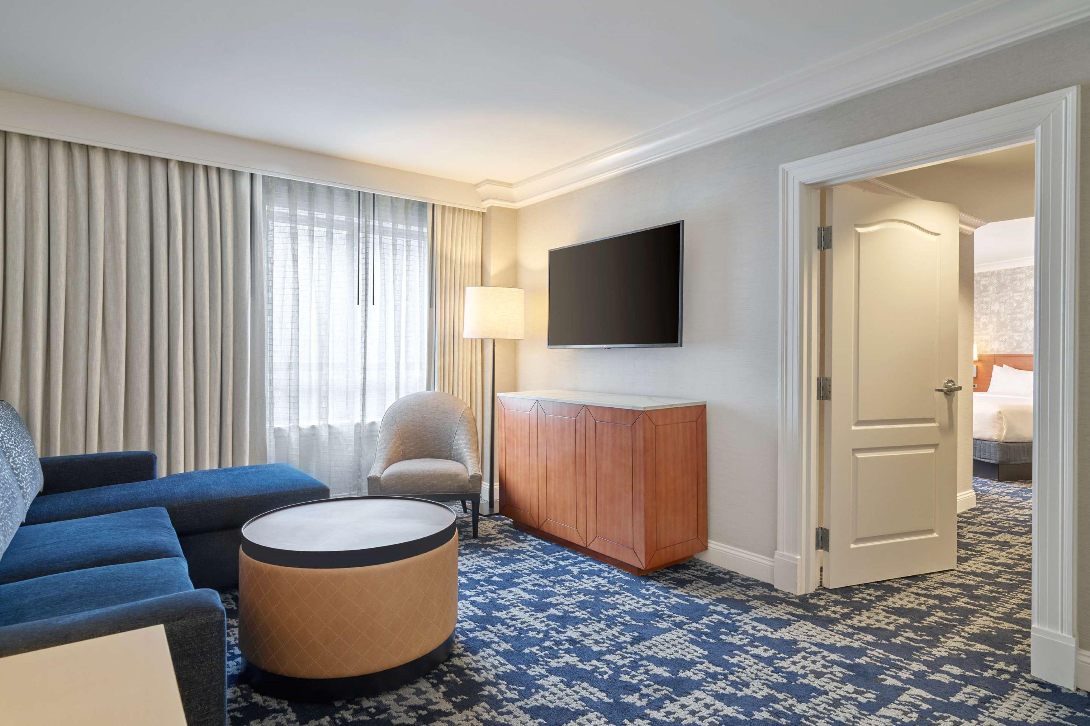 Hotel Embassy By Hilton Dc Convention Center